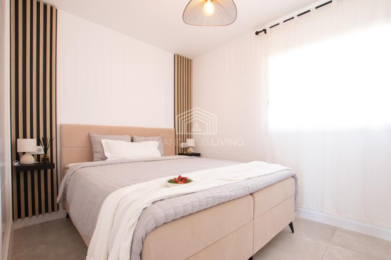 Apartamento Panoramic Sea Views And Direct Access To The Beach From The Community In Torrenueva Málaga Exterior foto