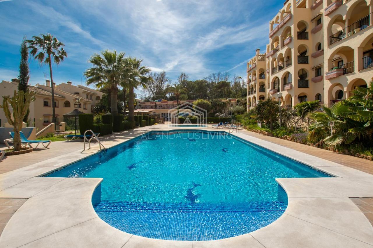Apartamento Panoramic Sea Views And Direct Access To The Beach From The Community In Torrenueva Málaga Exterior foto